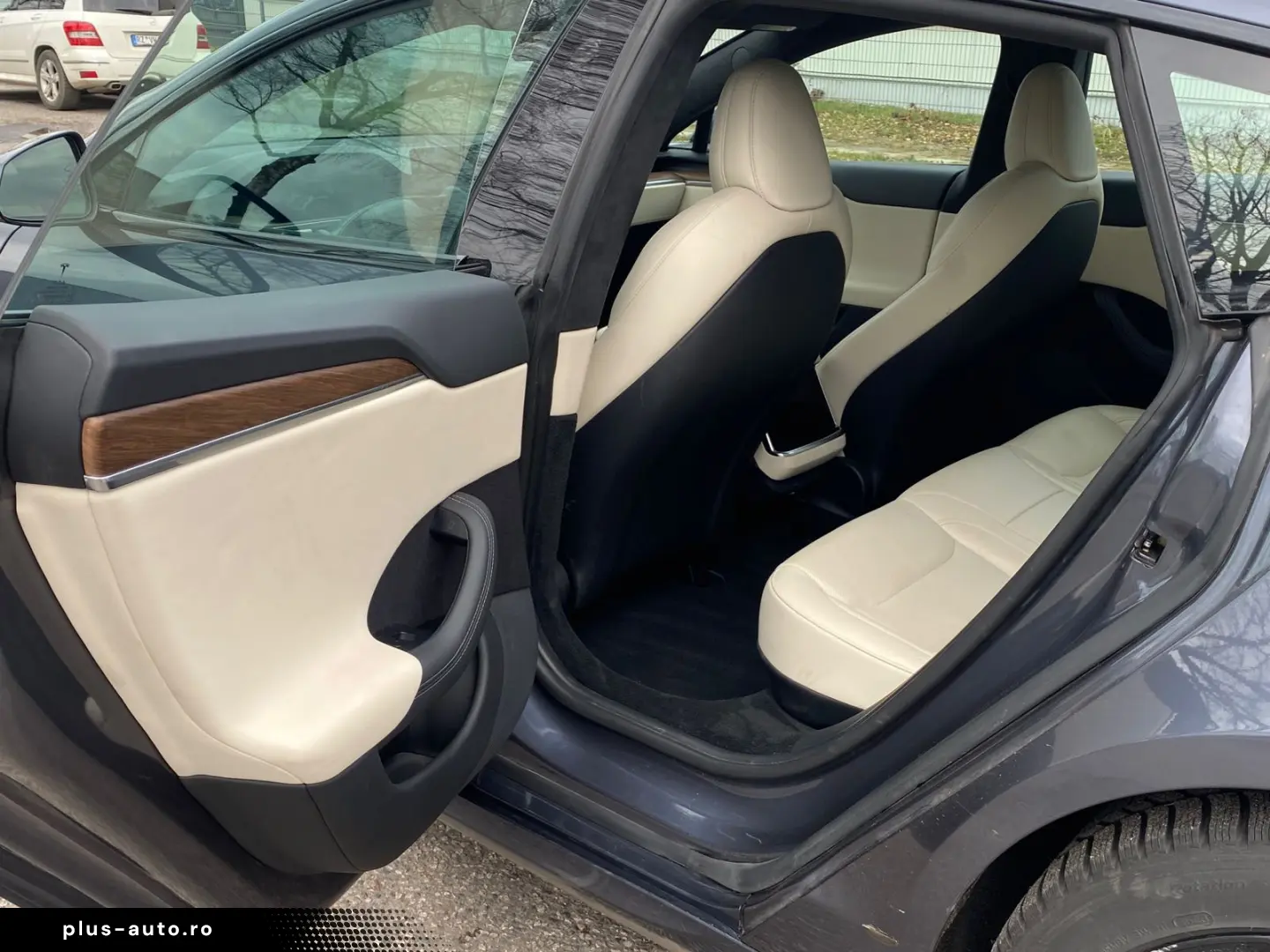 TESLA Model S Long Range