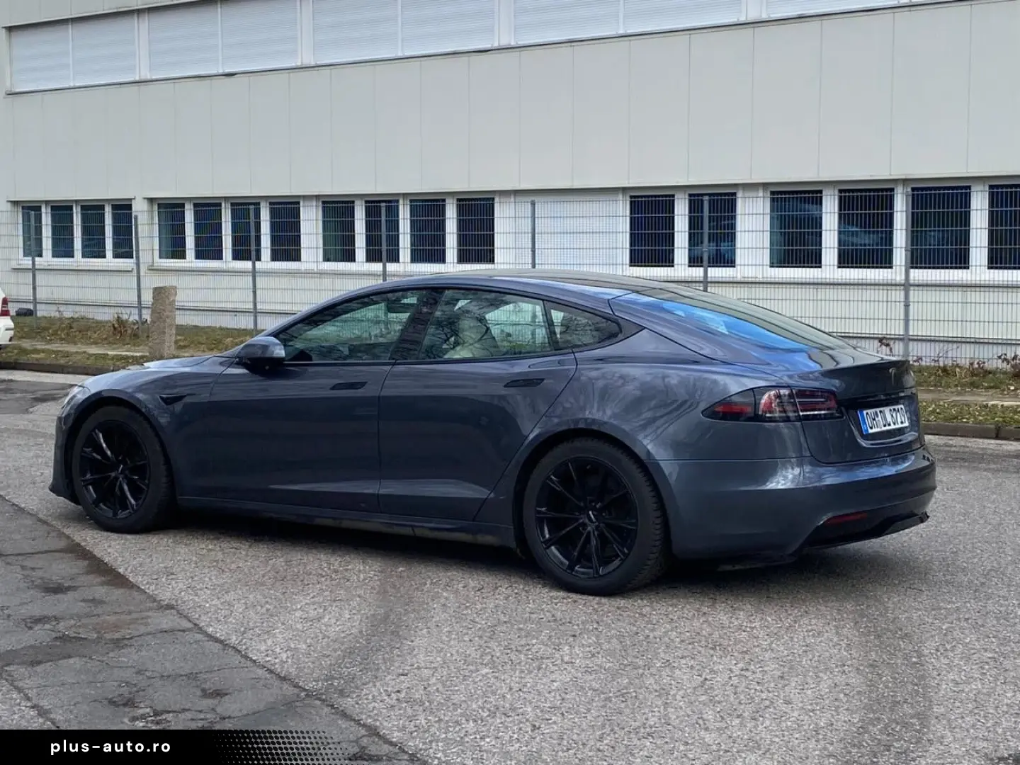 TESLA Model S Long Range