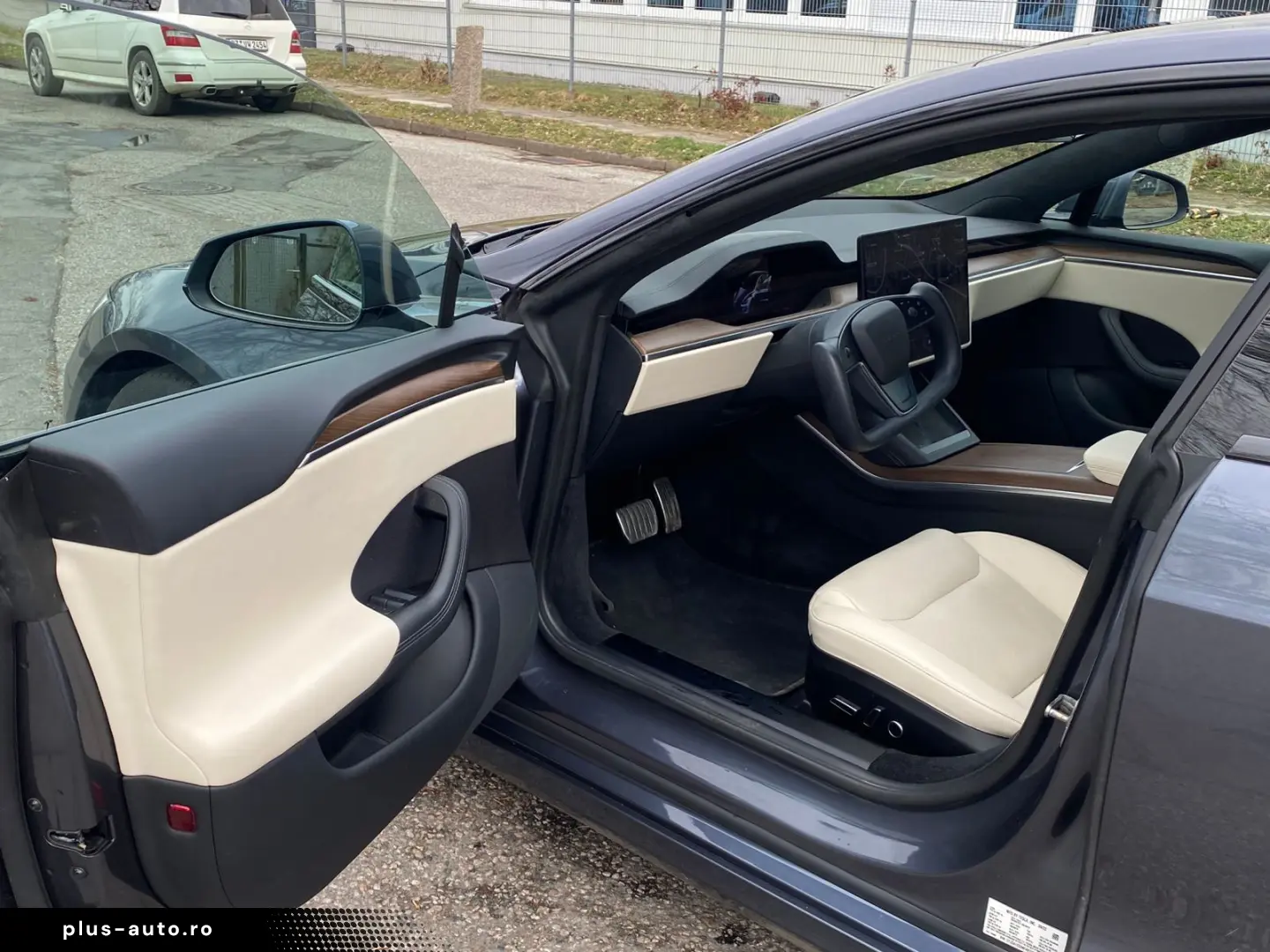 TESLA Model S Long Range