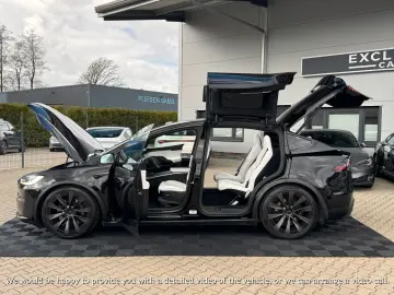 TESLA MODEL X PLAID   ENHANCED AP   6SEAT   22INCH