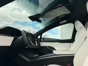 TESLA MODEL X PLAID   ENHANCED AP   6SEAT   22INCH