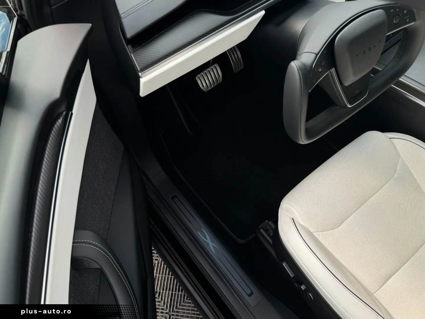 TESLA MODEL X PLAID   ENHANCED AP   6SEAT   22INCH