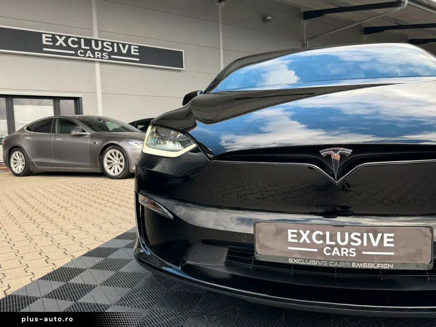 TESLA MODEL X PLAID   ENHANCED AP   6SEAT   22INCH