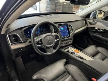 VOLVO XC90 Plus Bright T8 Recharge AWD 7-Sitzer Leder