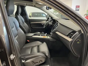 VOLVO XC90 Plus Bright T8 Recharge AWD 7-Sitzer Leder