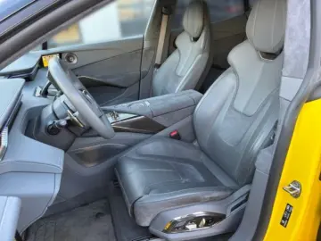 LOTUS Eletre S - Glasdach  Carbonpaket  Komfortsitze