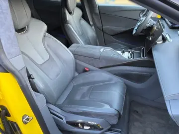 LOTUS Eletre S - Glasdach  Carbonpaket  Komfortsitze