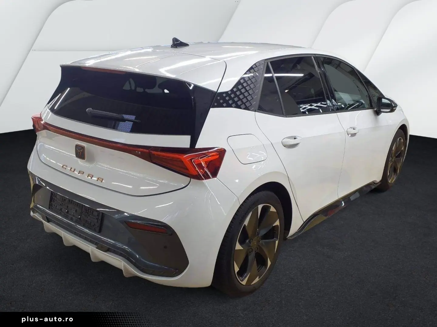 CUPRA Born 231PS 82kWh HUD 360KAM WÄRMPU KESSY ACC SHZ