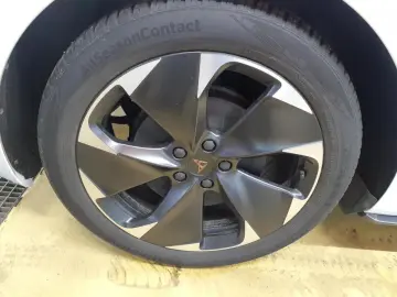 CUPRA Born 231PS 82kWh HUD 360KAM WÄRMPU KESSY ACC SHZ