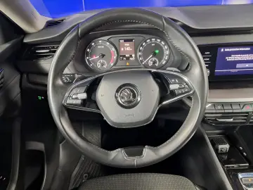 SKODA OCTAVIA IV MHEV HYBRID E-TECH DSG 150CP 2021