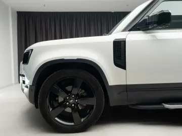 Land Rover Defender 90 D250 Meridian R22