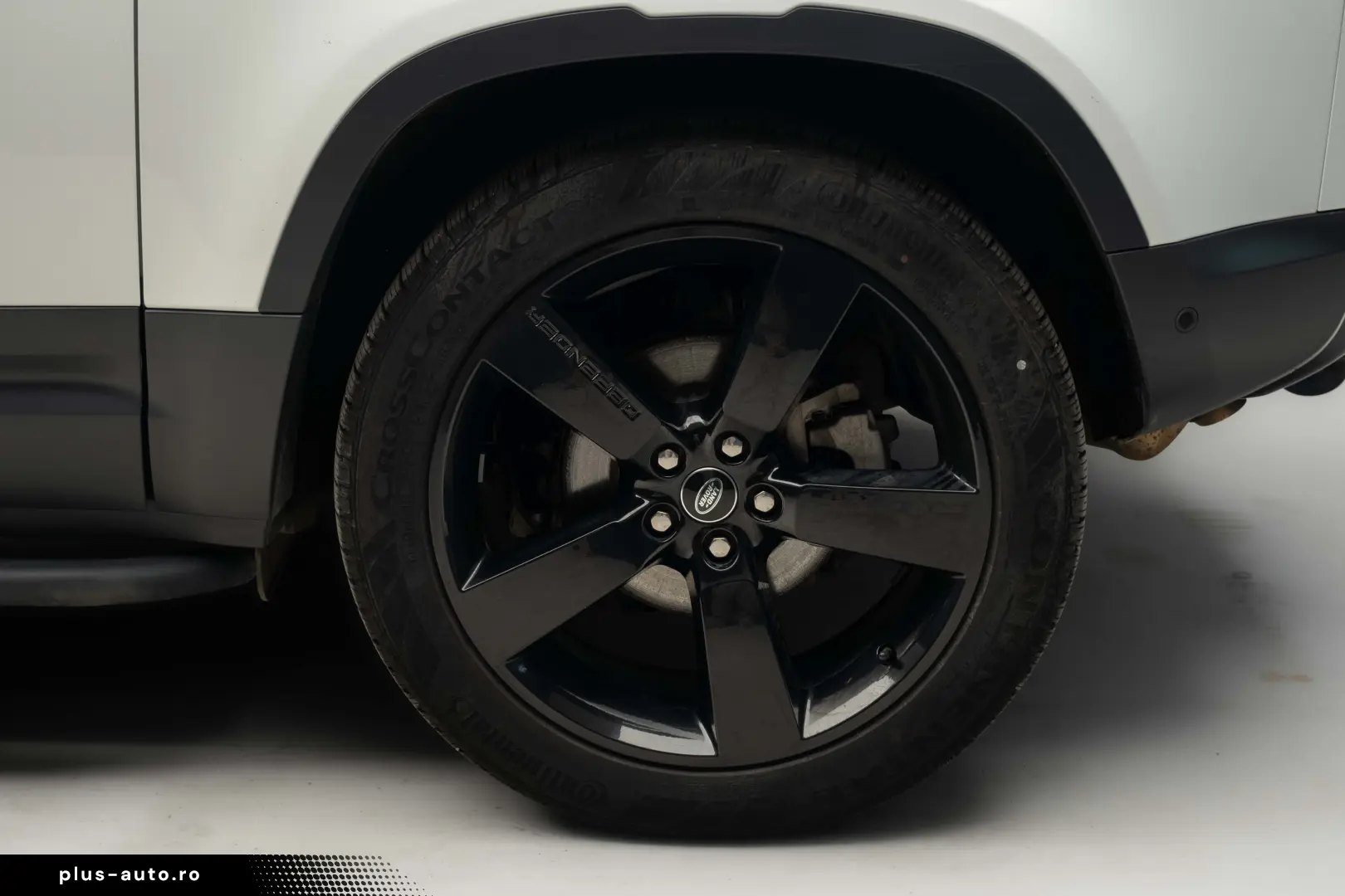 Land Rover Defender 90 D250 Meridian R22