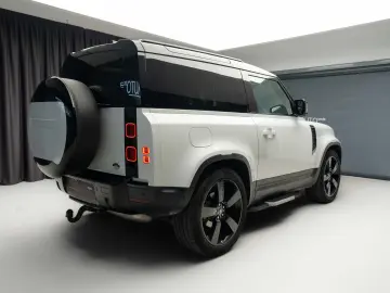 Land Rover Defender 90 D250 Meridian R22
