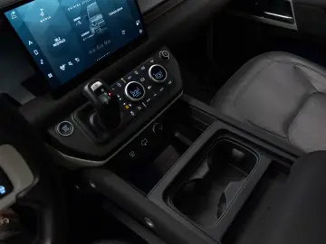 Land Rover Defender 90 D250 Meridian R22