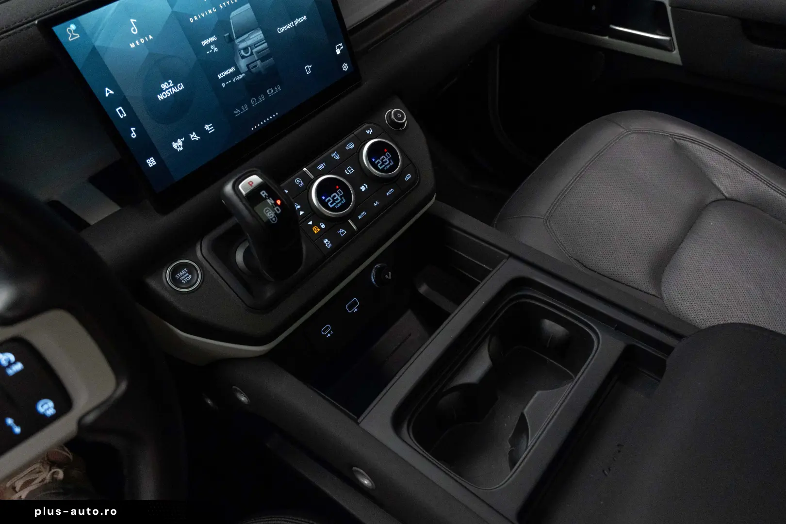 Land Rover Defender 90 D250 Meridian R22