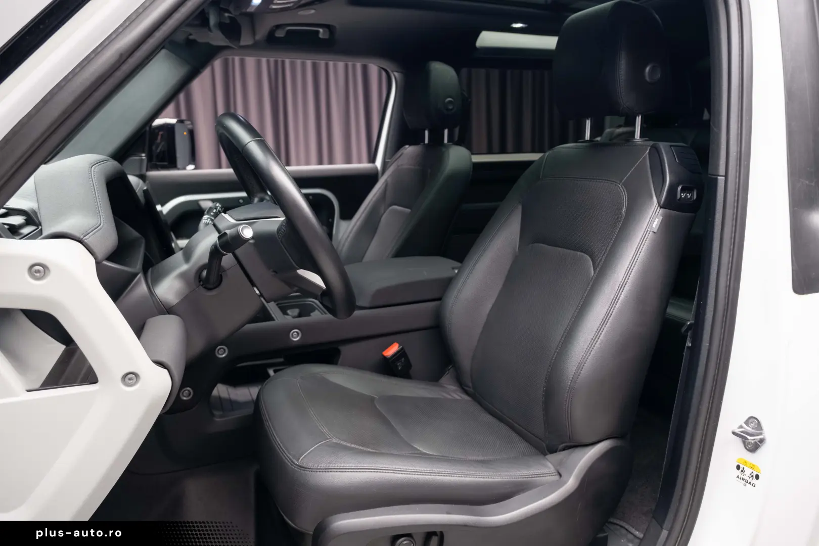 Land Rover Defender 90 D250 Meridian R22