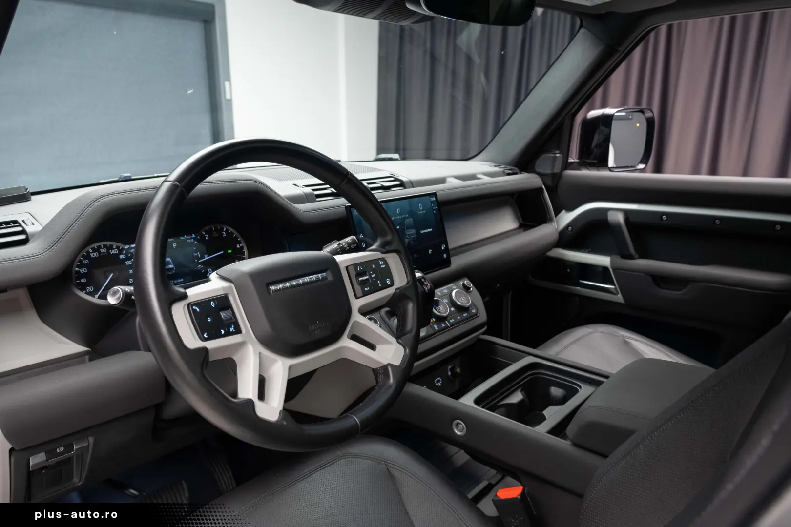 Land Rover Defender 90 D250 Meridian R22