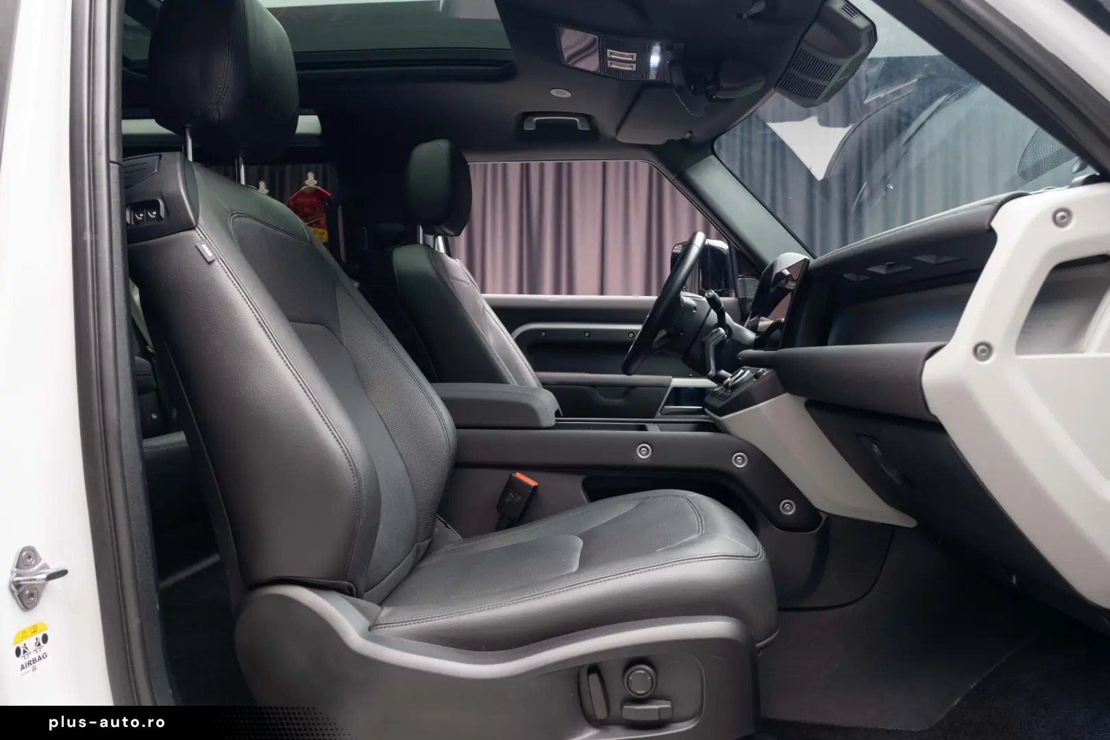 Land Rover Defender 90 D250 Meridian R22