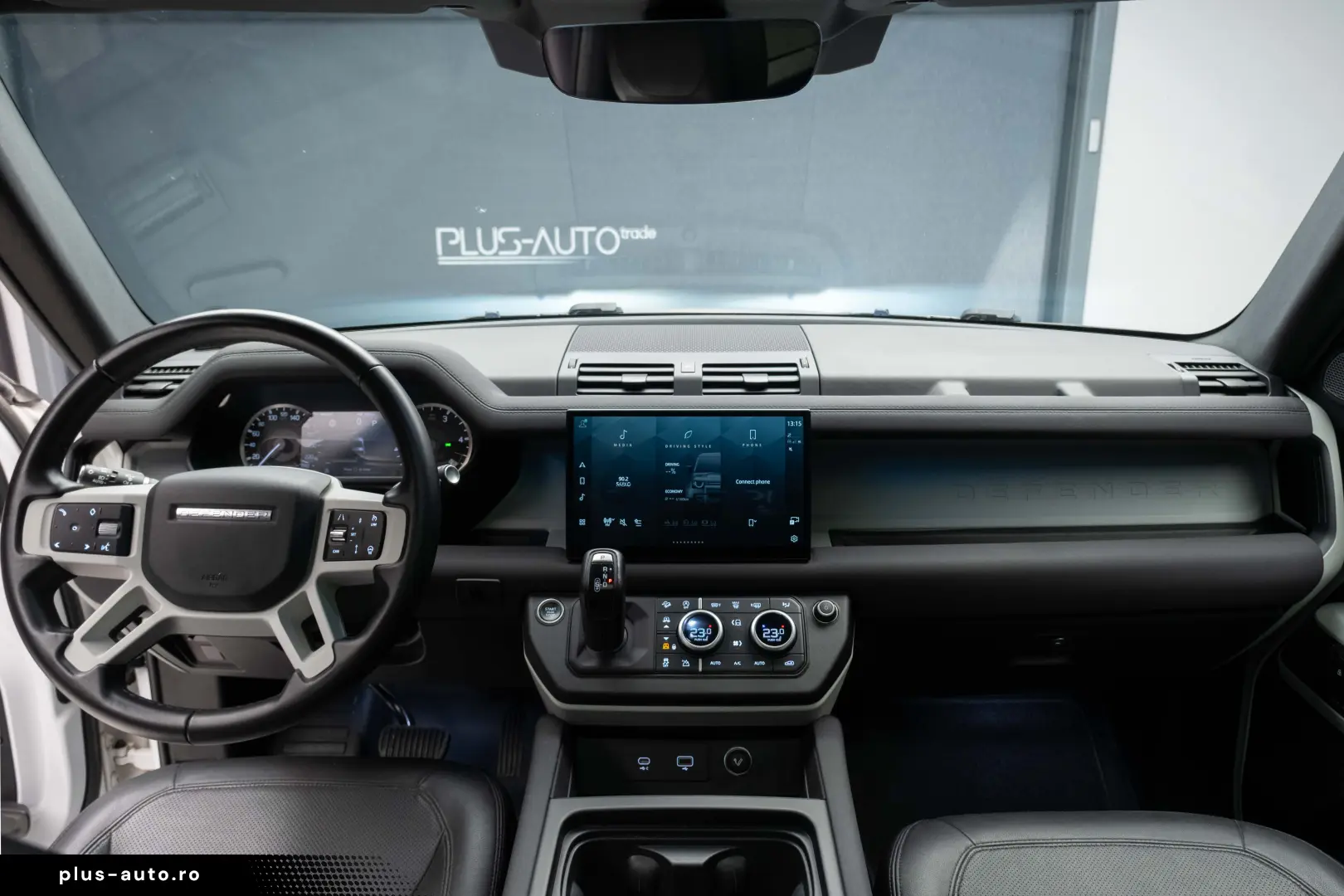 Land Rover Defender 90 D250 Meridian R22