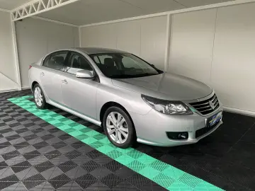 Renault Latitude