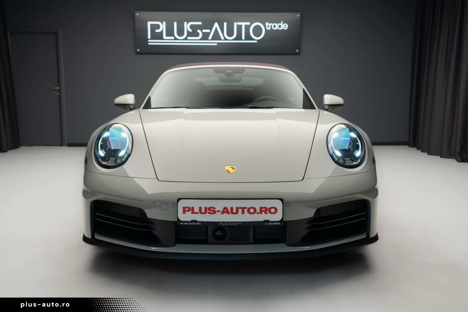 Porsche 911  992 Carrera Cabrio