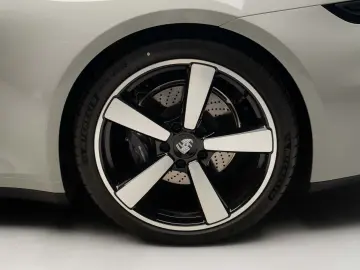 Porsche 911  992 Carrera Cabrio