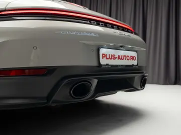 Porsche 911  992 Carrera Cabrio