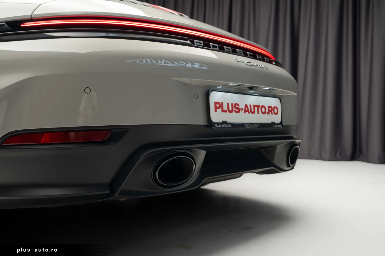 Porsche 911  992 Carrera Cabrio