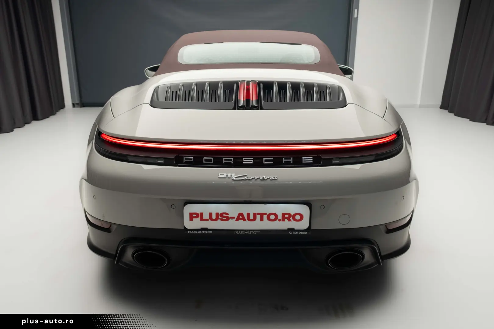 Porsche 911  992 Carrera Cabrio