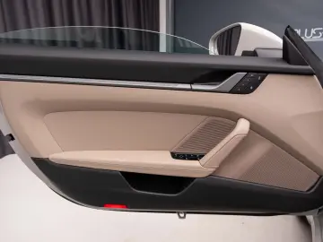 Porsche 911  992 Carrera Cabrio