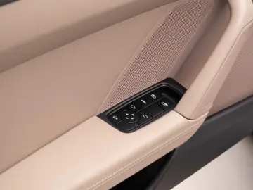 Porsche 911  992 Carrera Cabrio