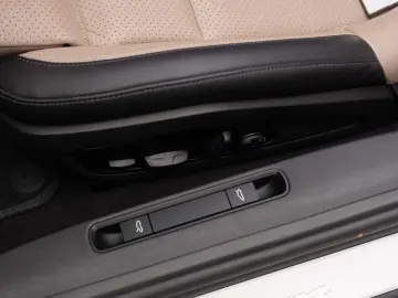 Porsche 911  992 Carrera Cabrio