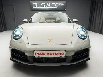 Porsche 911  992 Carrera Cabrio