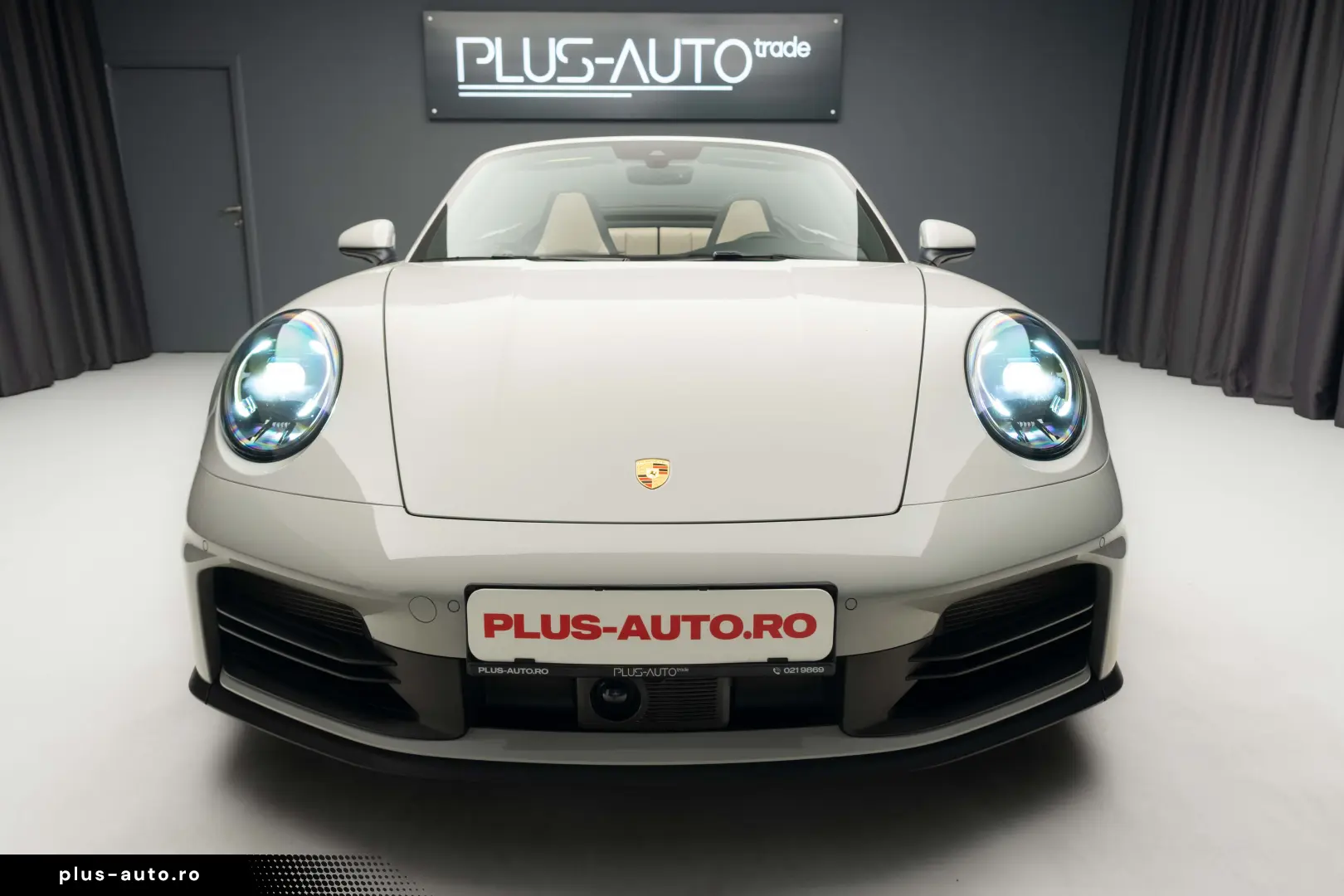 Porsche 911  992 Carrera Cabrio