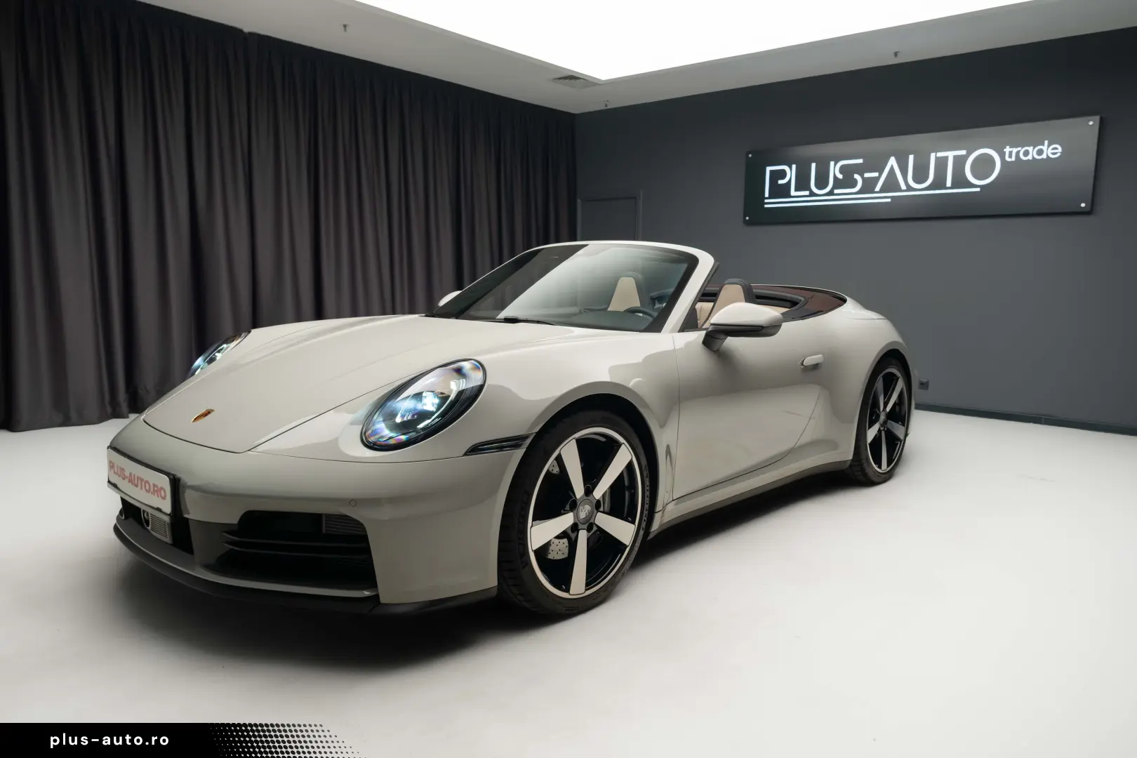 Porsche 911  992 Carrera Cabrio