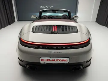 Porsche 911  992 Carrera Cabrio