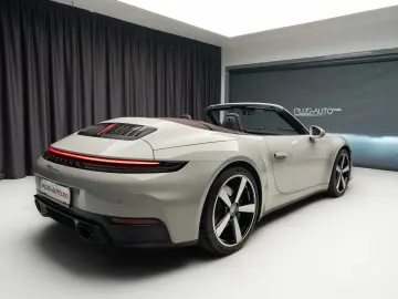 Porsche 911  992 Carrera Cabrio