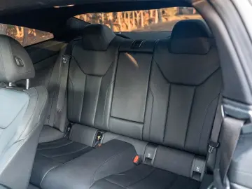 BMW M440i xDrive Coupe