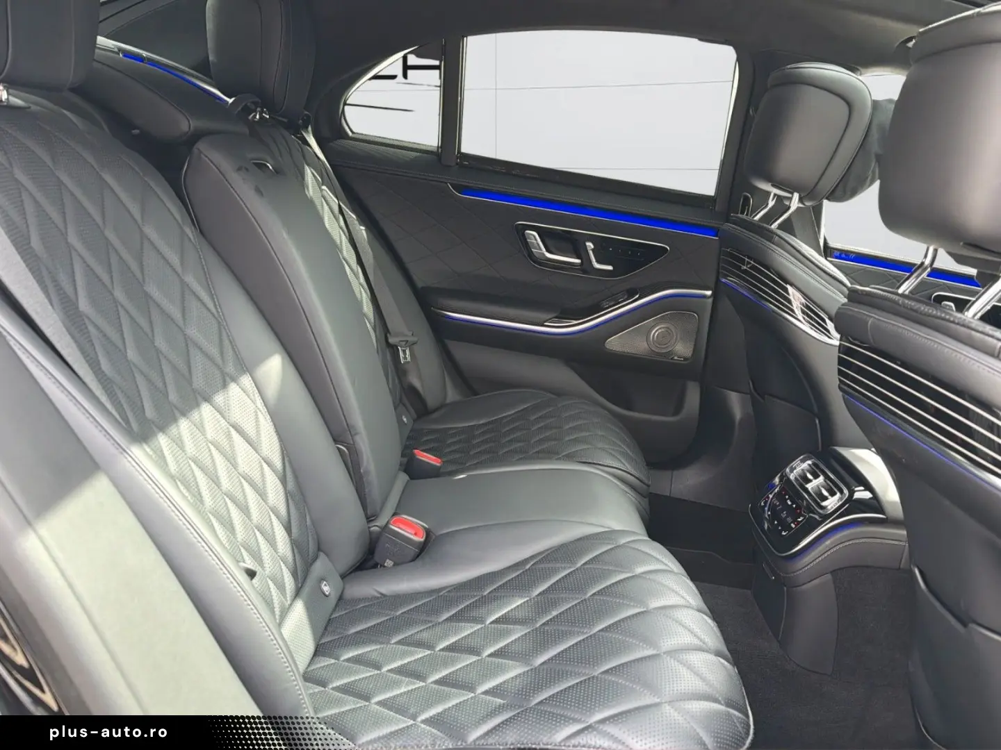 MERCEDES-BENZ 4Matic AMG Head-UP Burmester PANO Memory