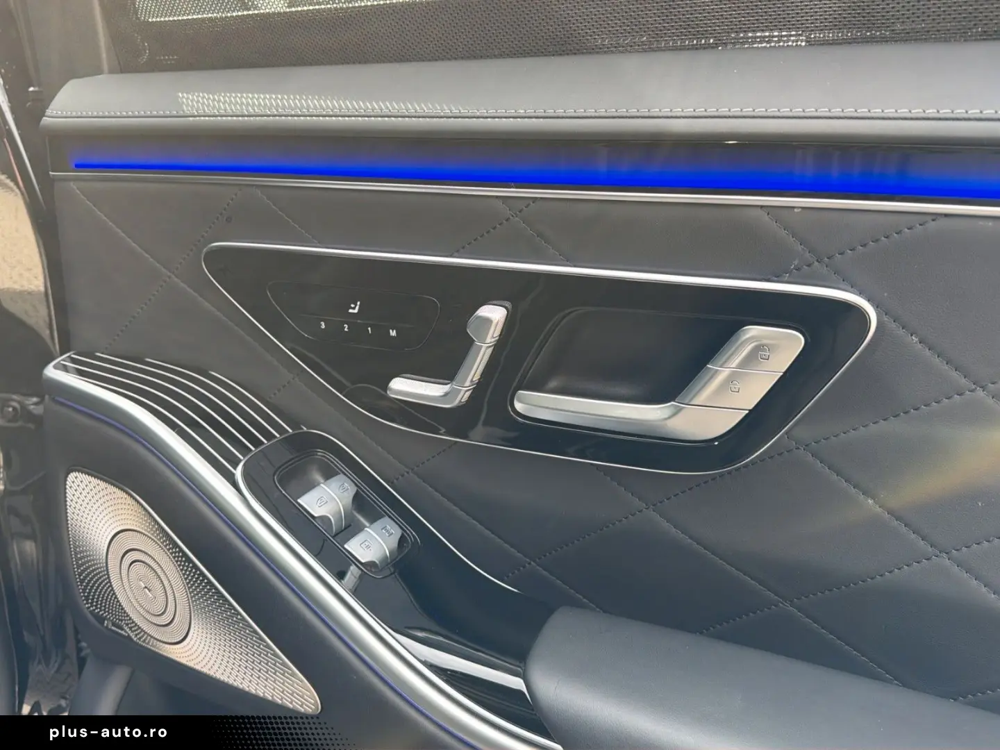 MERCEDES-BENZ 4Matic AMG Head-UP Burmester PANO Memory