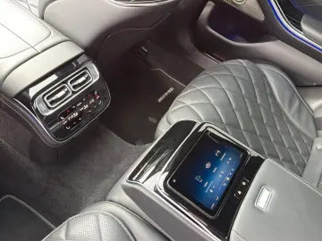 MERCEDES-BENZ 4Matic AMG Head-UP Burmester PANO Memory