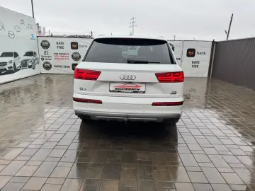 Audi Q7 2015 10 Quattro 3.0