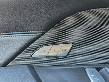 BMW M440d xDrive Coupe Head-Up DAPro EGSD harman PA