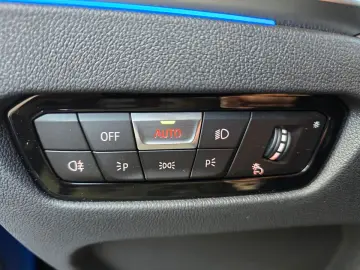 BMW M440d xDrive Coupe Head-Up DAPro EGSD harman PA