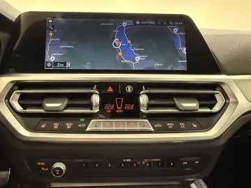 BMW M440i xDrive Cabrio AHK ACC RFK HUD HK Laser