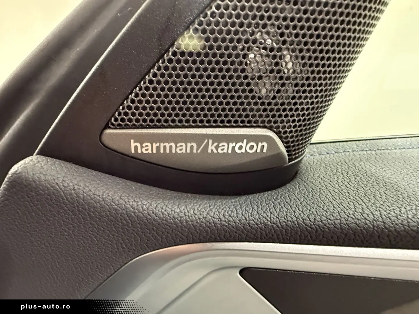 BMW M440i xDrive Cabrio AHK ACC RFK HUD HK Laser