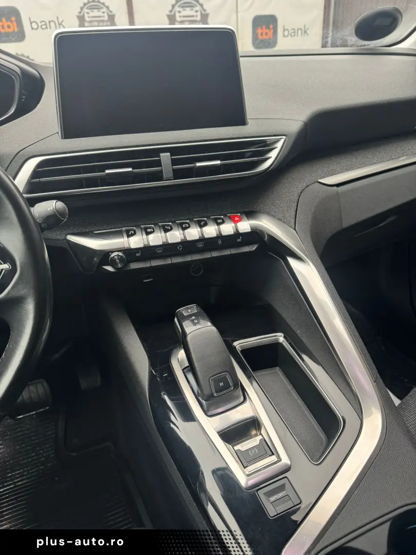 Peugeot 3008 2019 10