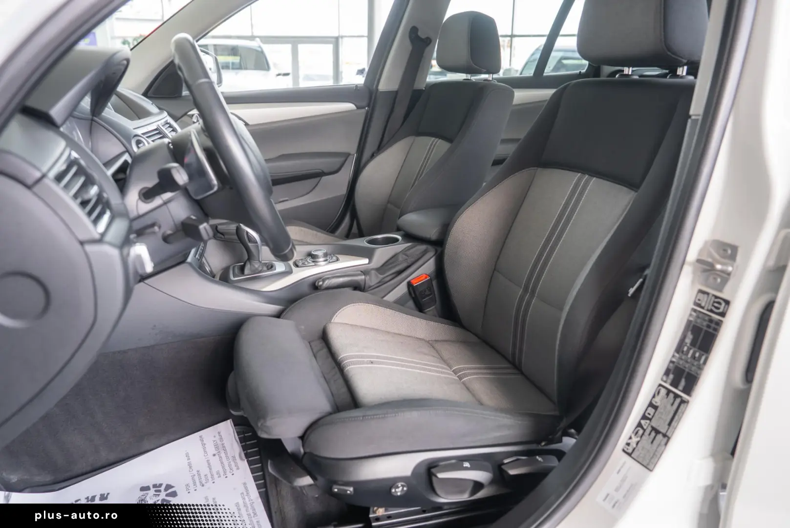 BMW iX1 2013 — imagine 17