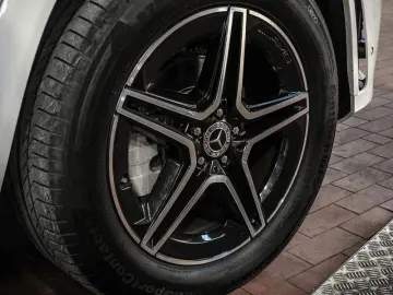 MERCEDES-BENZ GLE 300 d 4M AMG