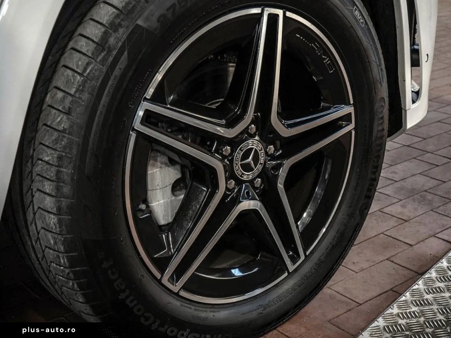 MERCEDES-BENZ GLE 300 d 4M AMG